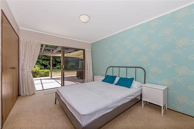 Photo of property in 20 Zita Avenue, Matakatia, Whangaparaoa, 0930