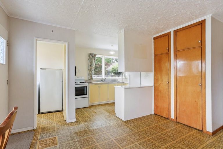 Photo of property in 3 La Perouse Place, Northcote, Christchurch, 8052