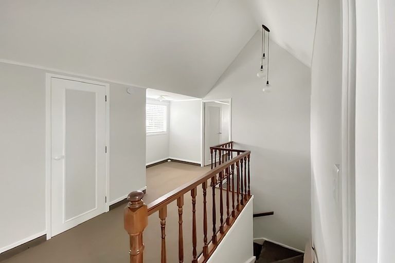 Photo of property in 12 Motuora Road, Manly, Whangaparaoa, 0930