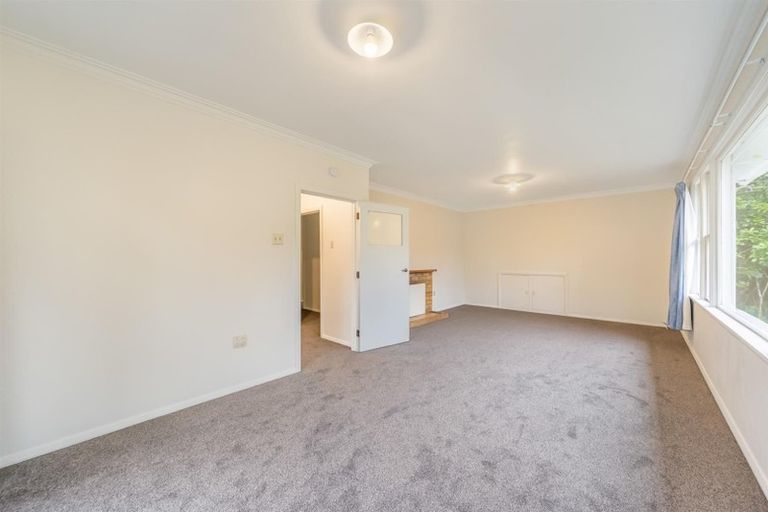 Photo of property in 459 Stokes Valley Road, Stokes Valley, Lower Hutt, 5019