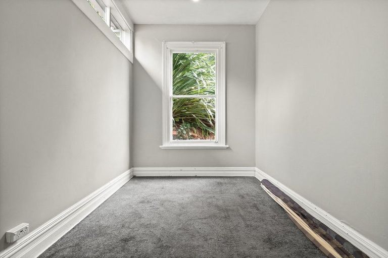 Photo of property in 76 South Road, The Glen, Dunedin, 9011