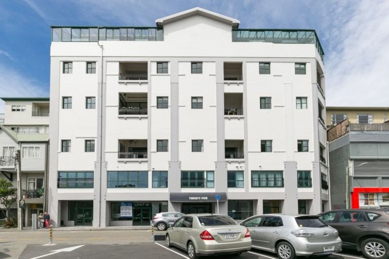 Photo of property in Tennyson Apartments, 14/25 Tennyson Street, Te Aro, Wellington, 6011