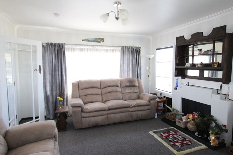 Photo of property in 12 Sedcole Street, Pahiatua, 4910