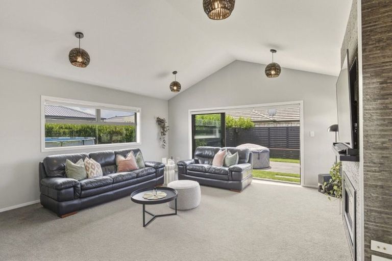 Photo of property in 9 Rawiri Drive, Bell Block, New Plymouth, 4312