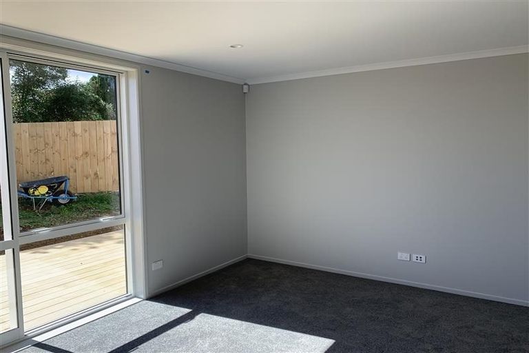 Photo of property in 10a Mcgreal Place, Weymouth, Auckland, 2103