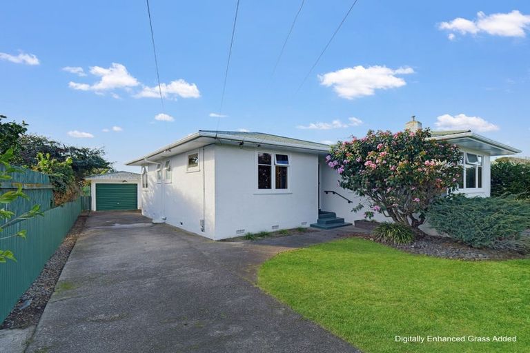 Photo of property in 37 Hadfield Crescent, College Estate, Whanganui, 4500
