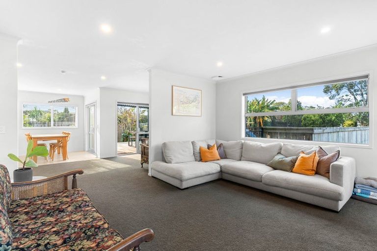 Photo of property in 16 Leslie Street, Mangawhai, 0505