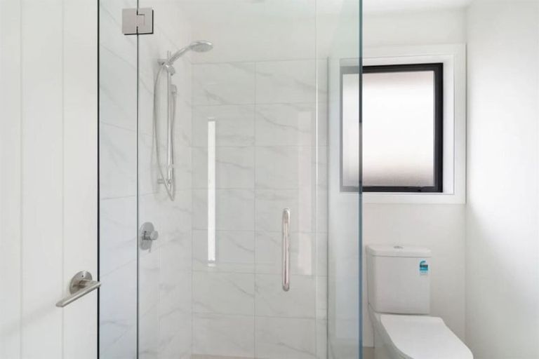 Photo of property in 11c Northcote Road, Northcote, Christchurch, 8052