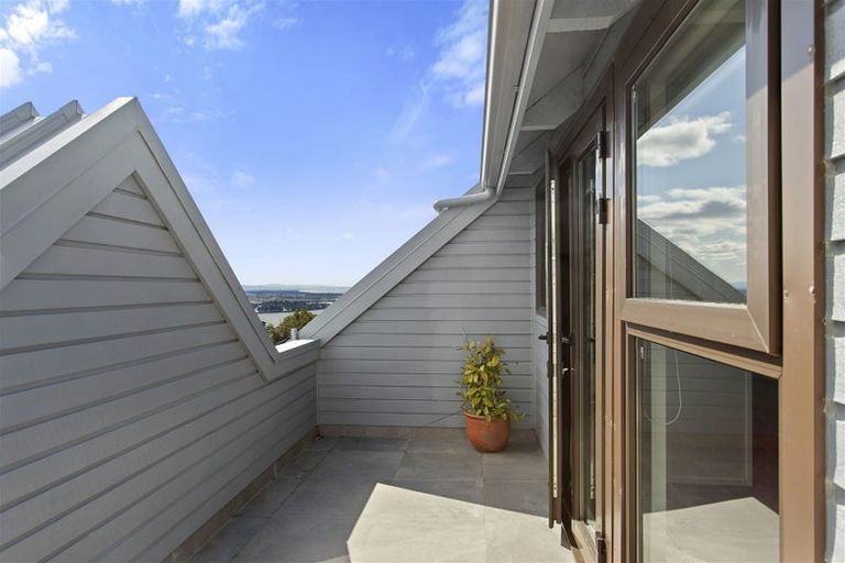 Photo of property in 140 Soleares Avenue, Mount Pleasant, Christchurch, 8081
