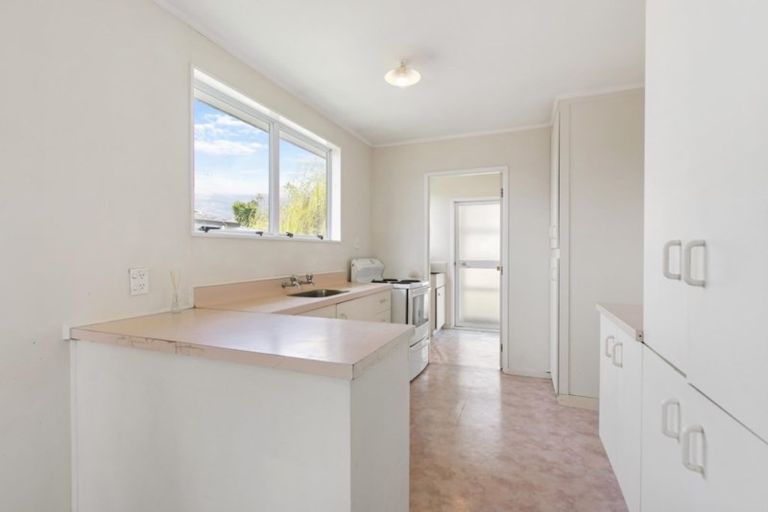 Photo of property in 2/72 Palmers Road, Clendon Park, Auckland, 2103