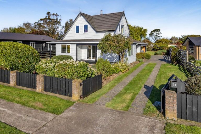 Photo of property in 54 Ketemarae Road, Normanby, Hawera, 4614