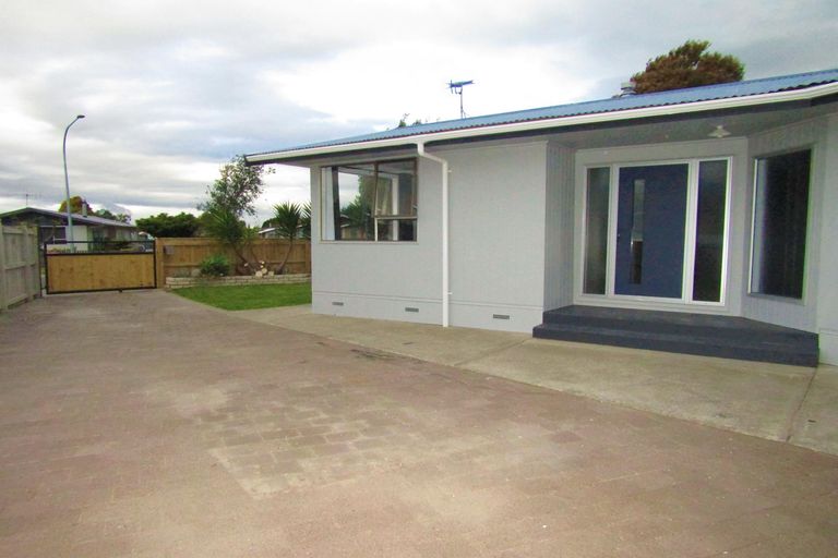 Photo of property in 51 Puriri Crescent, Edgecumbe, 3120