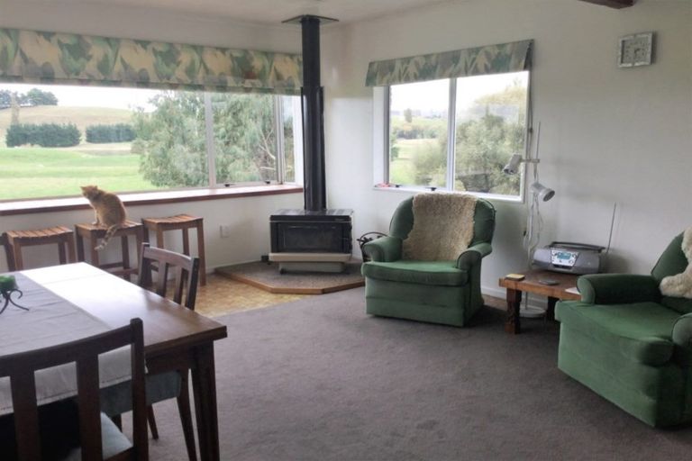Photo of property in 85 Oruawharo Road, Takapau, Waipukurau, 4281