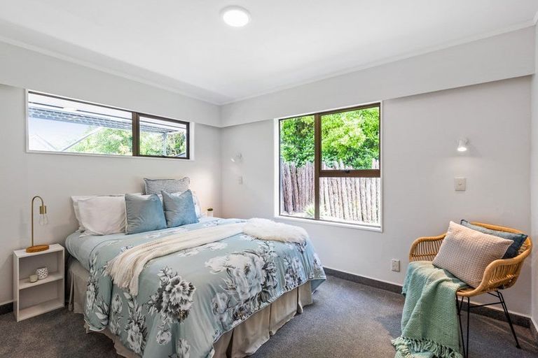 Photo of property in 17a Iti Grove, Waikanae, 5036