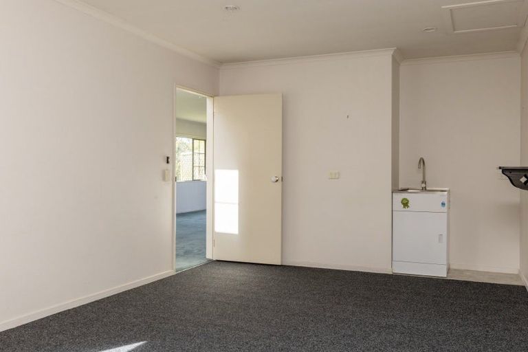 Photo of property in 41 Lakeridge Close, Rangatira Park, Taupo, 3330