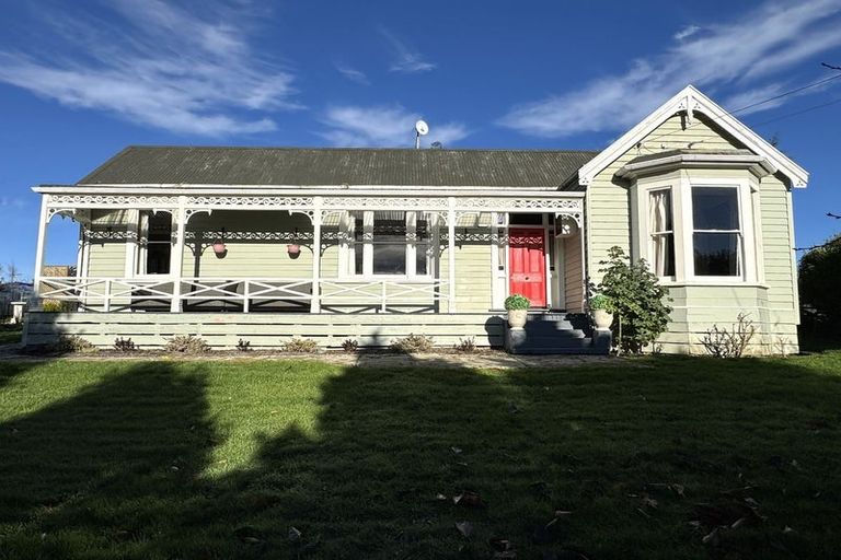 Photo of property in 4 Hinahina Road, Owaka, 9586