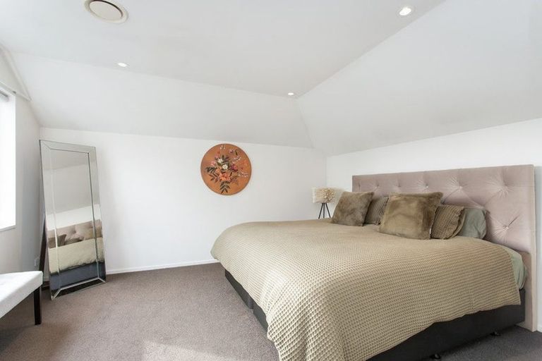 Photo of property in 12 Nightingale Place, Papanui, Christchurch, 8053