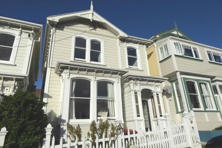 Photo of property in 3 Lipman Street, Mount Victoria, Wellington, 6011