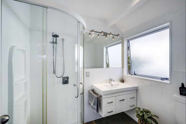 Photo of property in 8 Lennon Grove, Havelock North, 4130