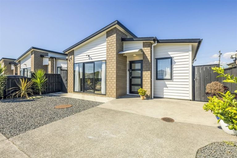 Photo of property in 51 Sapwood Crescent, Takanini, 2110