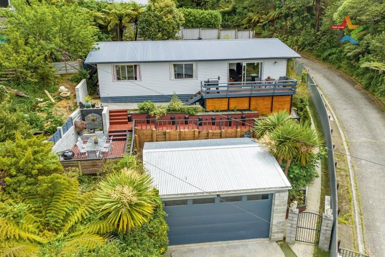 Photo of property in 23 Rintoul Grove, Stokes Valley, Lower Hutt, 5019