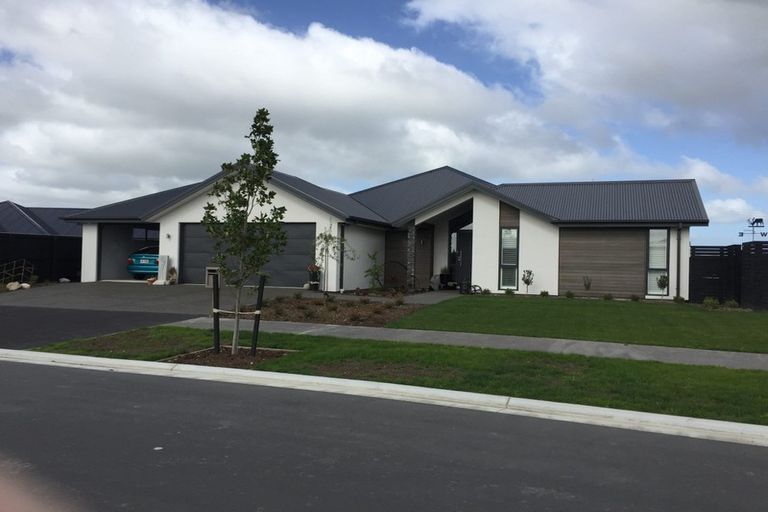 Photo of property in 10 Westmere Mews, West Melton, 7618