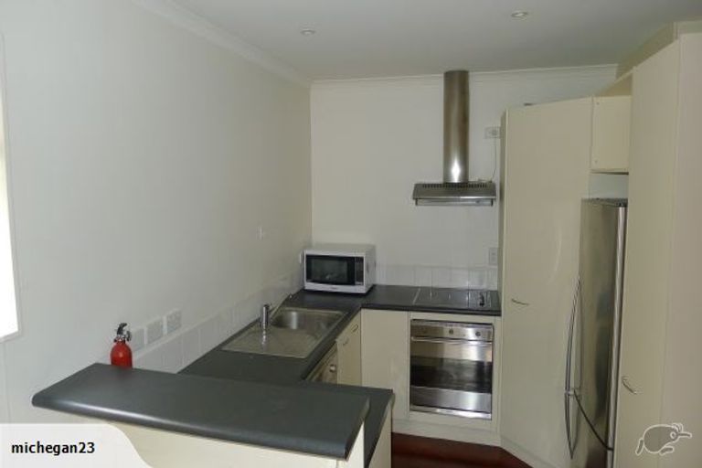 Photo of property in 25 Ballantrae Place, Thorndon, Wellington, 6011