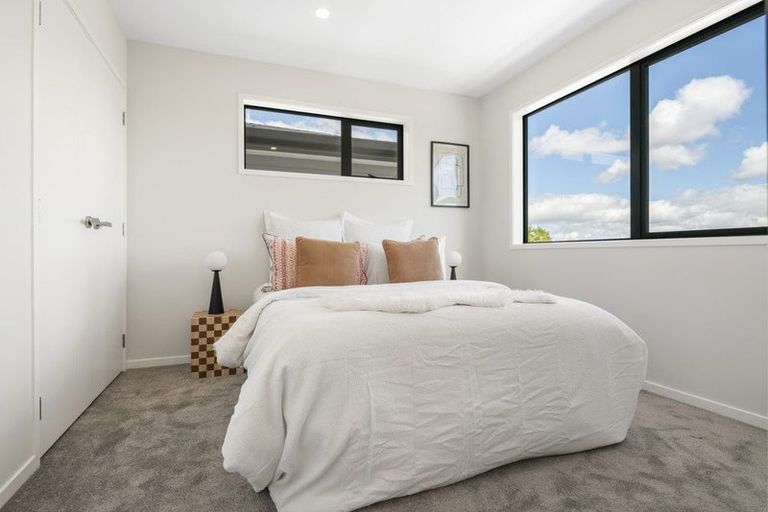 Photo of property in 95d Kervil Avenue, Te Atatu Peninsula, Auckland, 0610