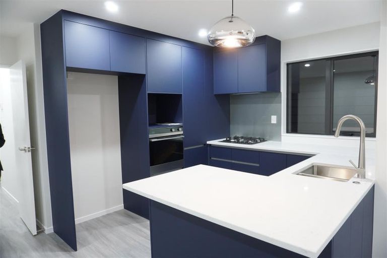 Photo of property in 15 Combat Street, Papakura, 2110