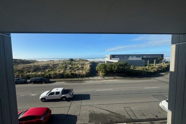 Photo of property in 9/180 Marine Parade, New Brighton, Christchurch, 8083