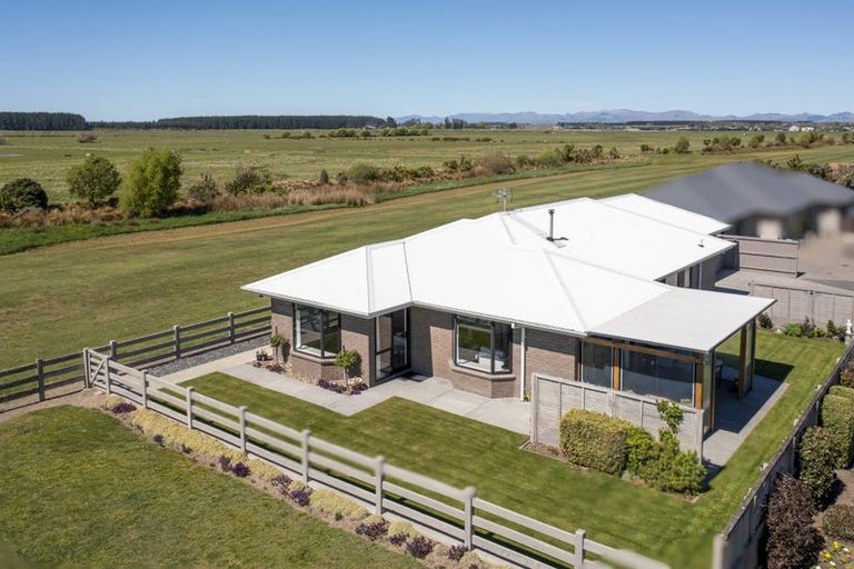 Photo of property in 46 Brockelbank Drive, Kaiapoi, 7630