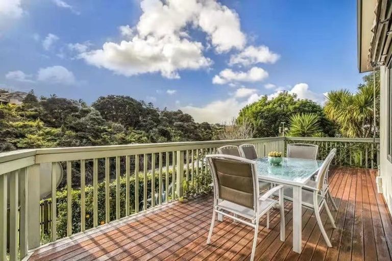 Photo of property in 10 Carnmore Place, Torbay, Auckland, 0630