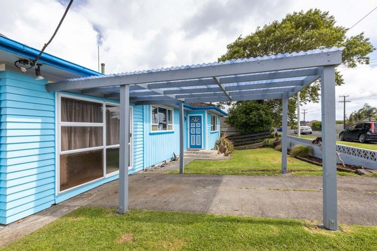 Photo of property in 150 Seaview Road, Westown, New Plymouth, 4310