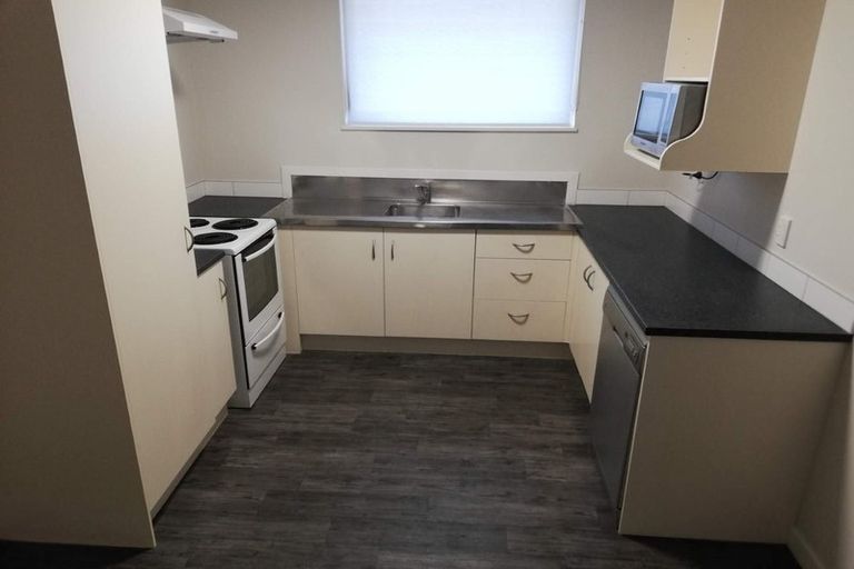 Photo of property in 2/29 Brockworth Place, Riccarton, Christchurch, 8011