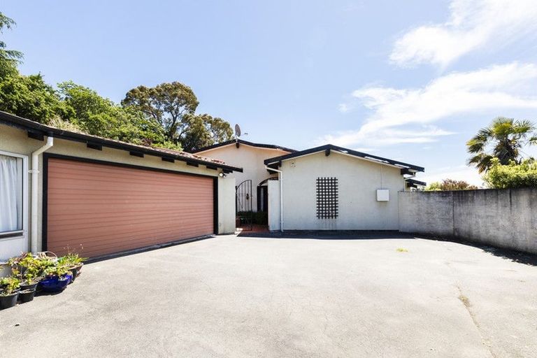 Photo of property in 14 Happy Home Road, Westmorland, Christchurch, 8025