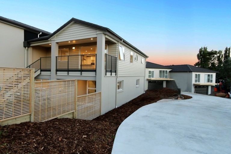 Photo of property in 5e Melia Place, Stanmore Bay, Whangaparaoa, 0932