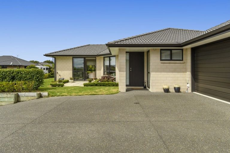 Photo of property in 9 Vista Close, Omokoroa, 3114