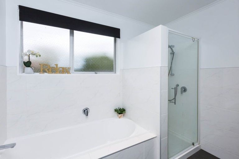 Photo of property in 21 Barton Road, Heretaunga, Upper Hutt, 5018