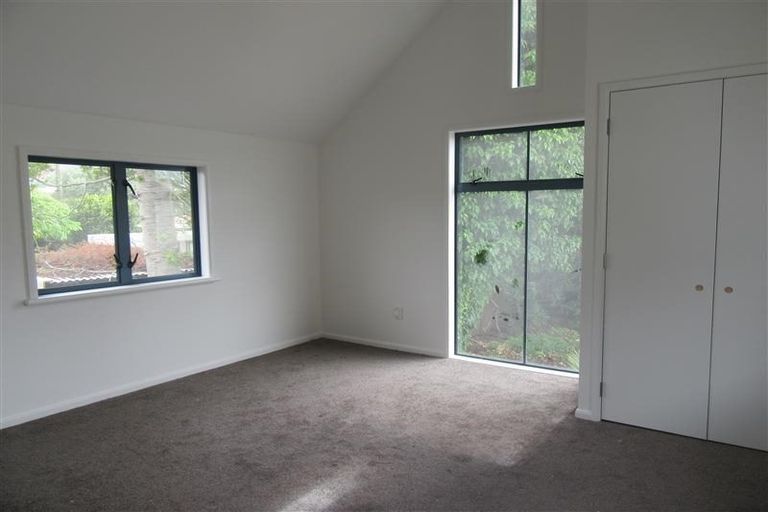 Photo of property in 480a Beach Road, Murrays Bay, Auckland, 0630