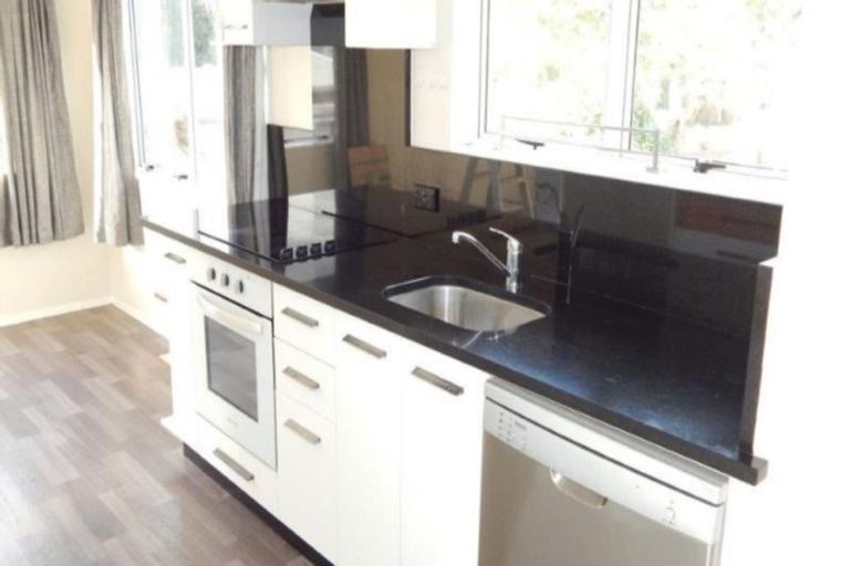 Photo of property in 15b Augustus Earle Place, Pukehangi, Rotorua, 3015