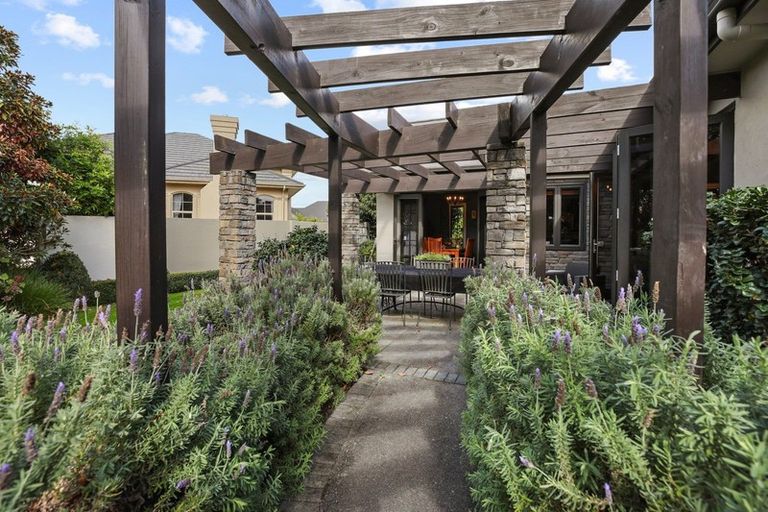 Photo of property in 6 Meadowbank Court, Huntington, Hamilton, 3210