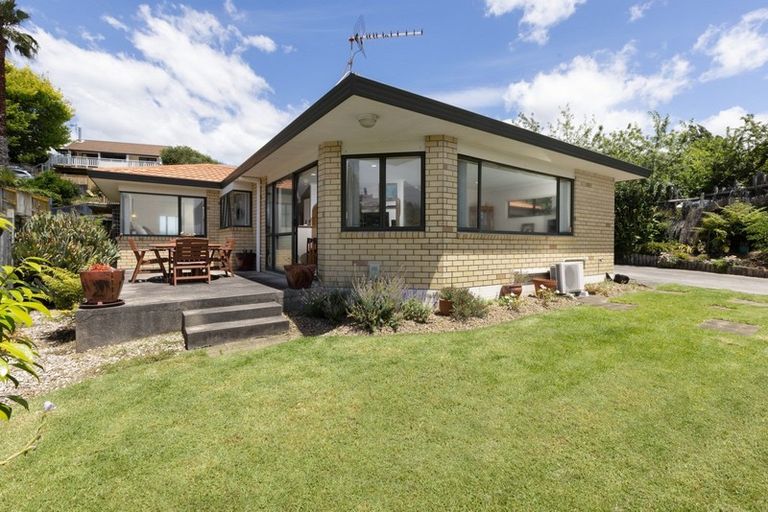 Photo of property in 186 Welcome Bay Road, Welcome Bay, Tauranga, 3112