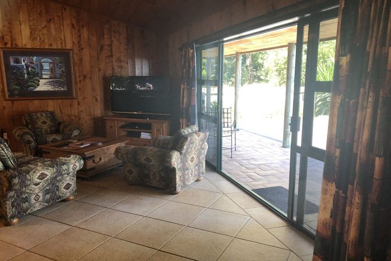 Photo of property in 152 South Road, Hawera, 4610