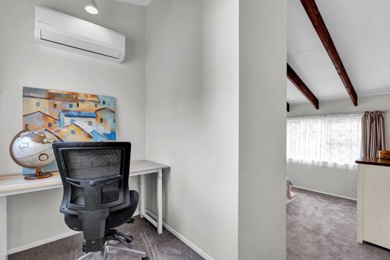 Photo of property in 23 Doralto Road, Frankleigh Park, New Plymouth, 4310