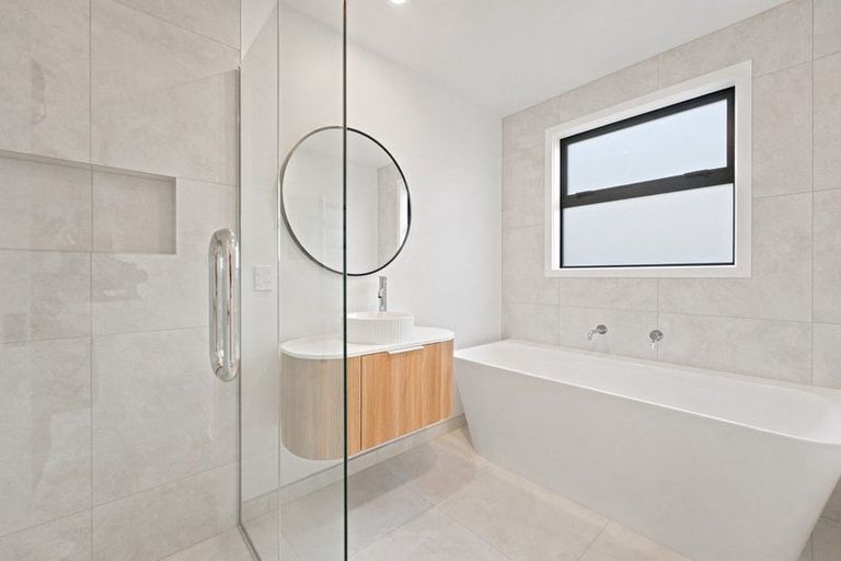 Photo of property in 13b Cunningham Lane, Kaitake, Oakura, 4374