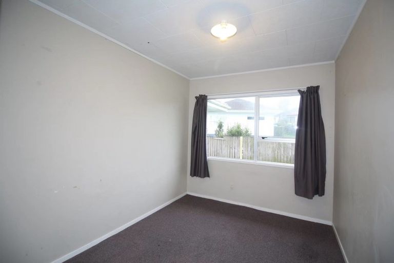 Photo of property in 73 Alabaster Drive, Papatoetoe, Auckland, 2025