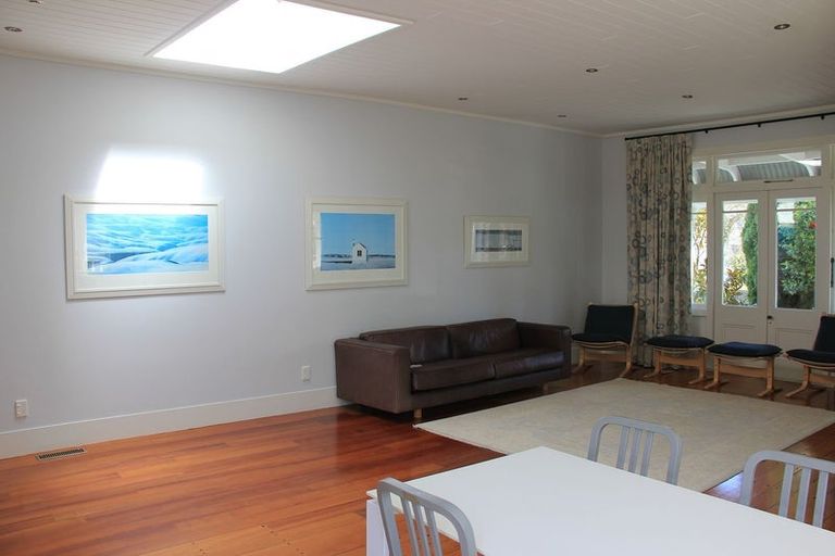 Photo of property in 45 Austin Street, Mount Victoria, Wellington, 6011
