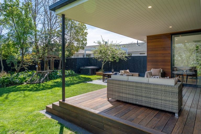 Photo of property in 29 Weston Road, St Albans, Christchurch, 8052
