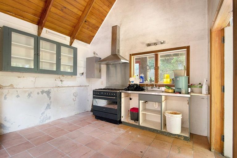 Photo of property in 154 Opanuku Road, Henderson Valley, Auckland, 0612