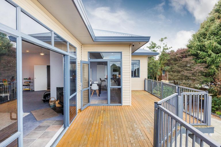 Photo of property in 32 Wellesley Street, Feilding, 4702